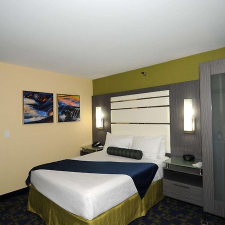 Best Western Antelope Inn & Suites Red Bluff Eksteriør billede