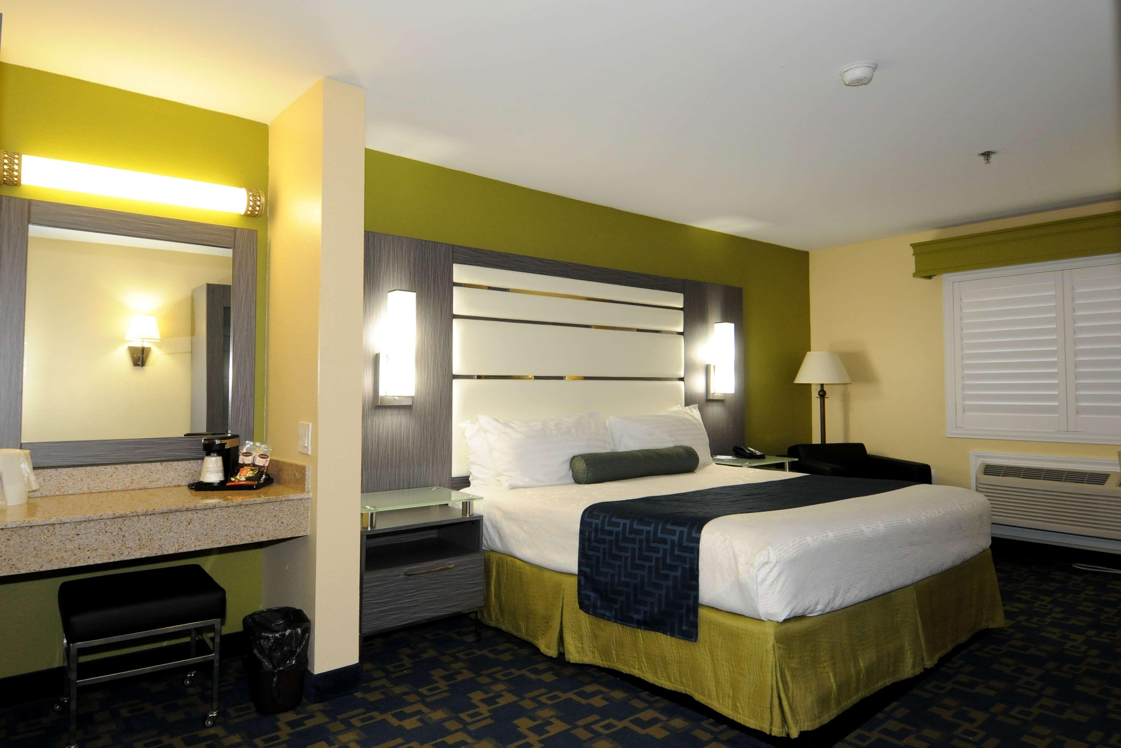 Best Western Antelope Inn & Suites Red Bluff Eksteriør billede