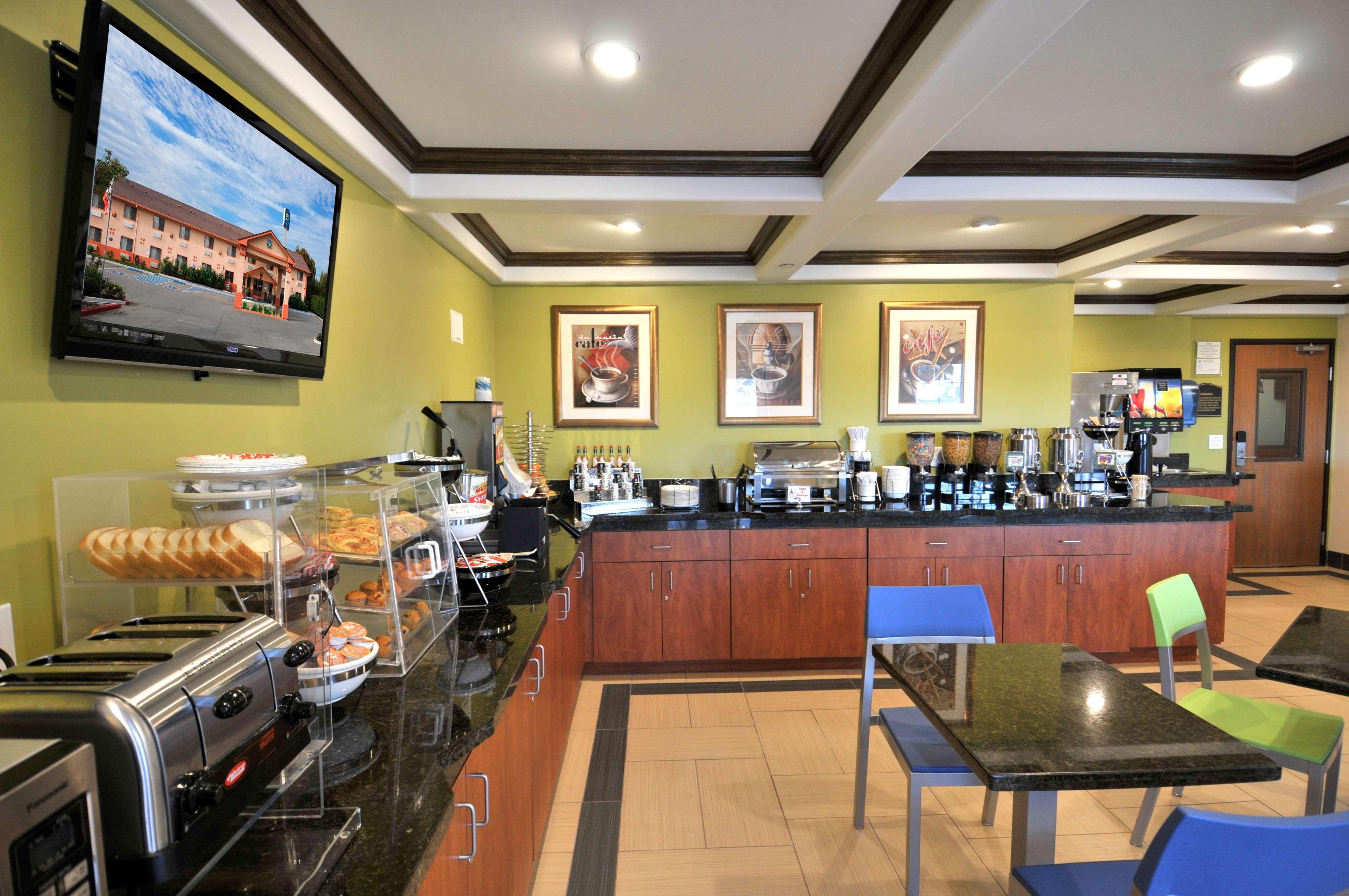 Best Western Antelope Inn & Suites Red Bluff Eksteriør billede