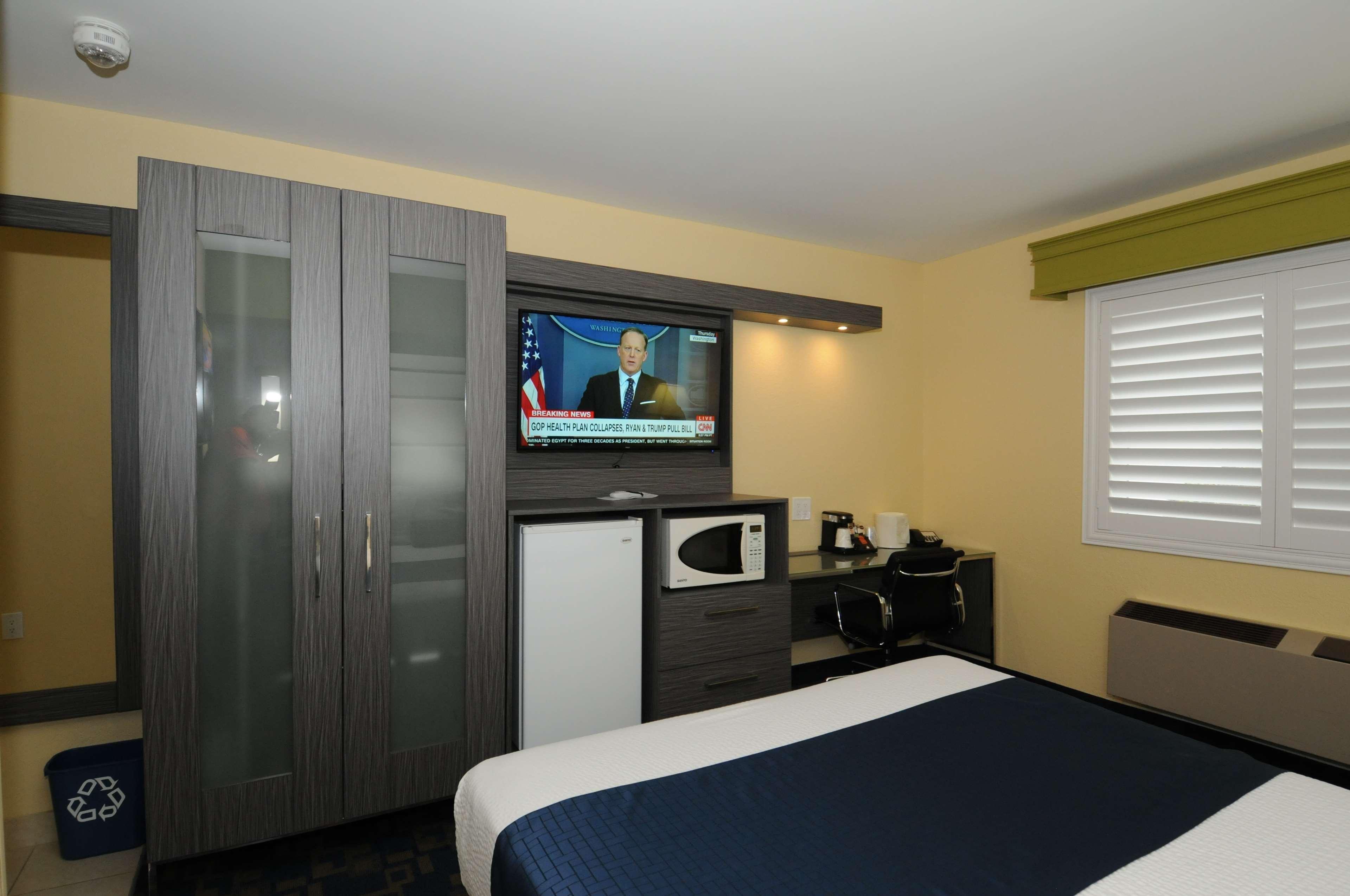 Best Western Antelope Inn & Suites Red Bluff Eksteriør billede