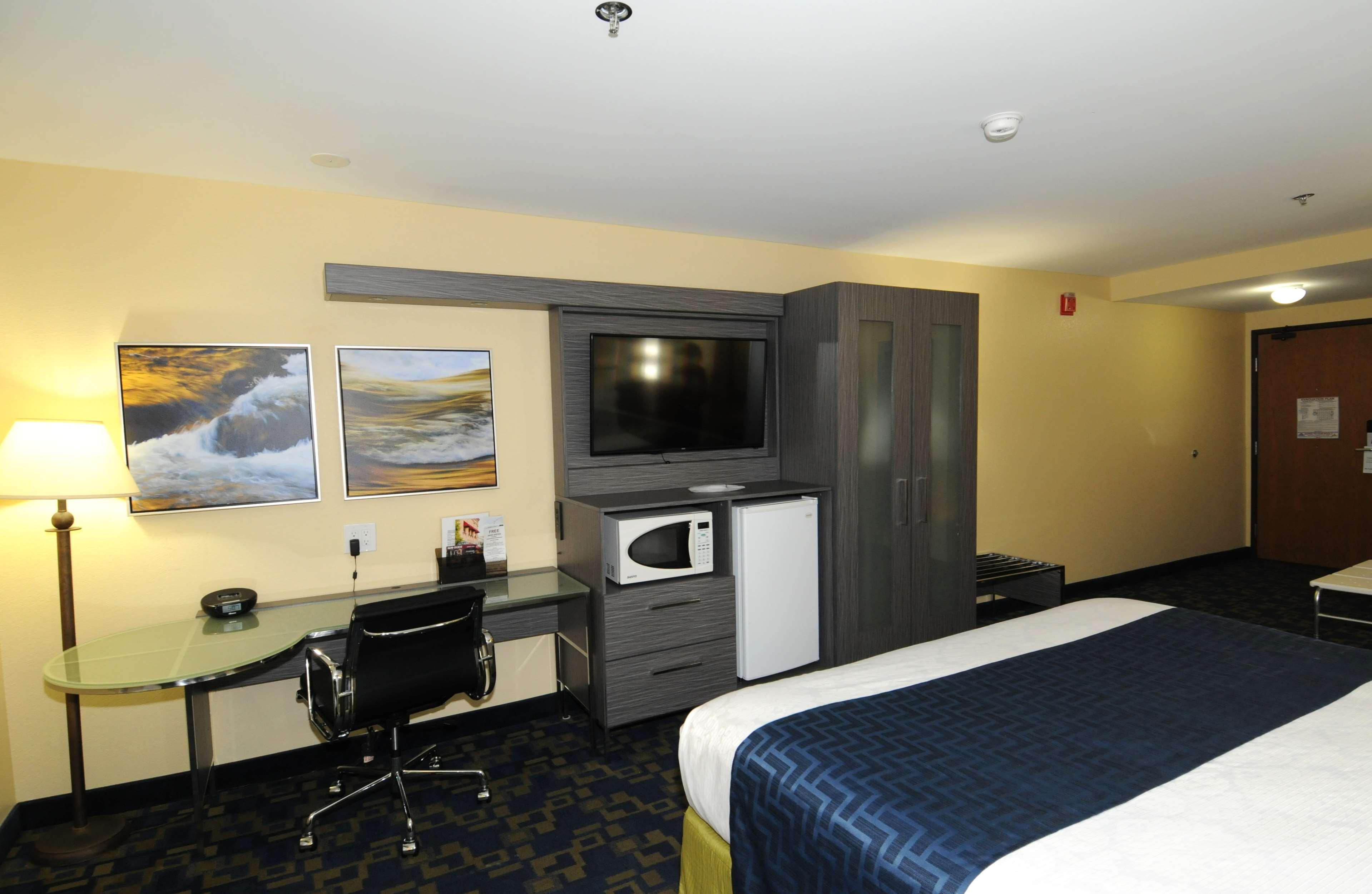 Best Western Antelope Inn & Suites Red Bluff Eksteriør billede