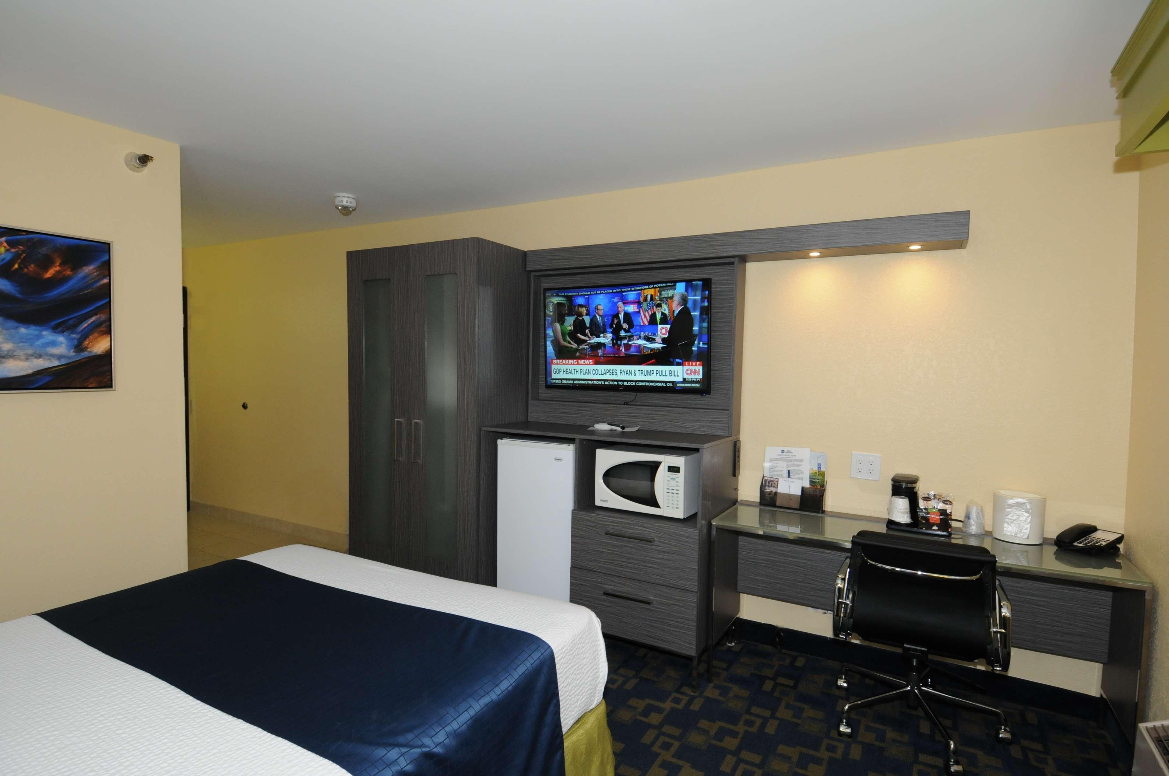 Best Western Antelope Inn & Suites Red Bluff Eksteriør billede